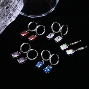 Квадратные роскошные серьги из циркония